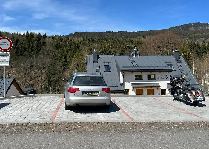 U Kralika, Apartman H, 3 Samostatne Loznice - Mezonet, Vlastni Parkovani, 50 Metru Od Vleku , Vysousece Bot V Lyzarne